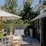 Idyllic With Scenic Surroundings Ferienhaus *
